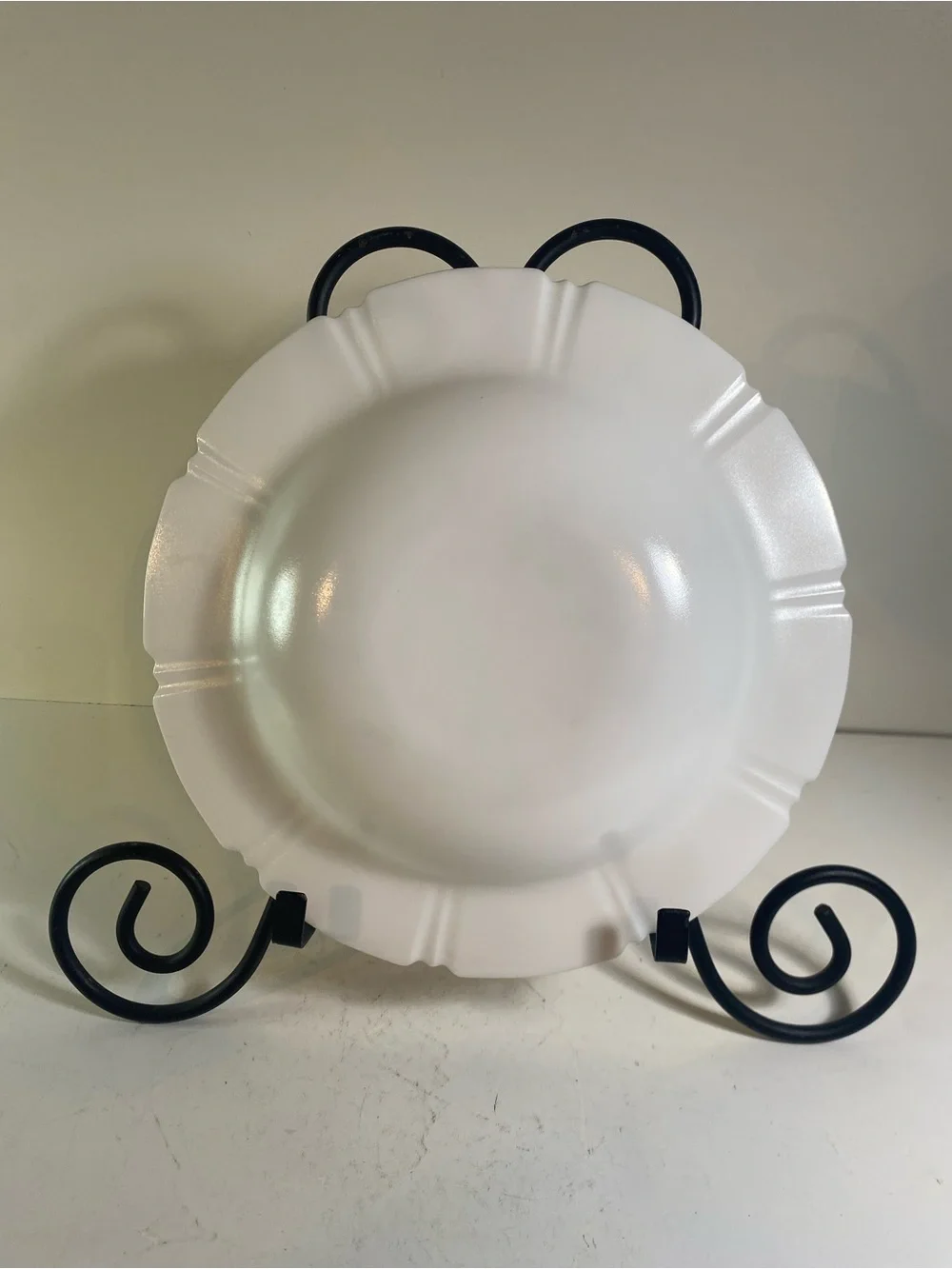 Set Of 2 IKEA Sanning White With Florals 9.5” Pasta Bowl Durable Tempered Glass